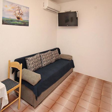 Apartments Teljega Baška Екстериор снимка