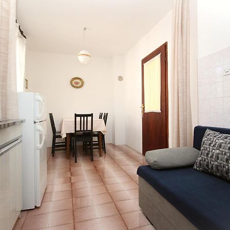 Apartments Teljega Baška Екстериор снимка