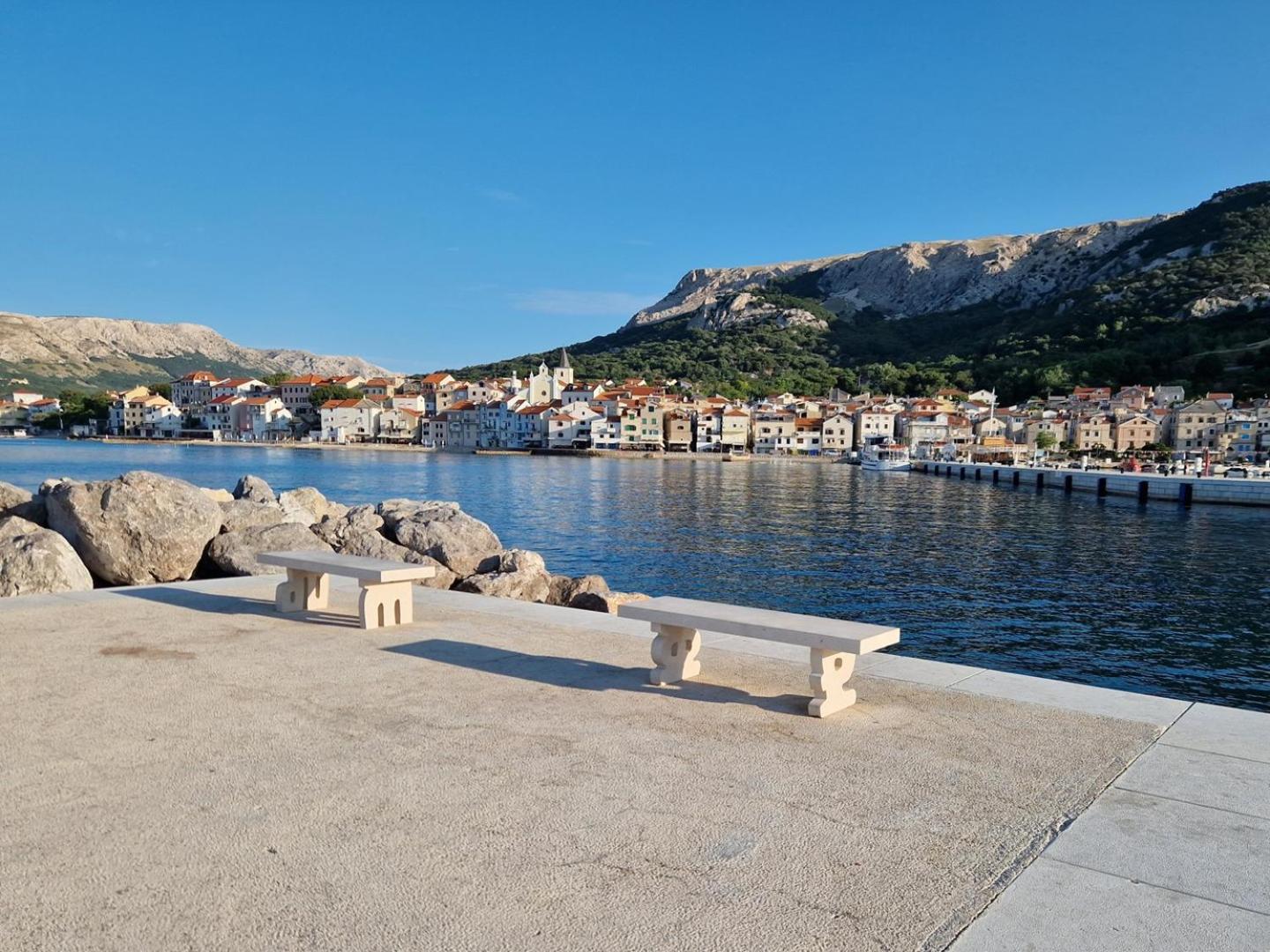 Apartments Teljega Baška Екстериор снимка