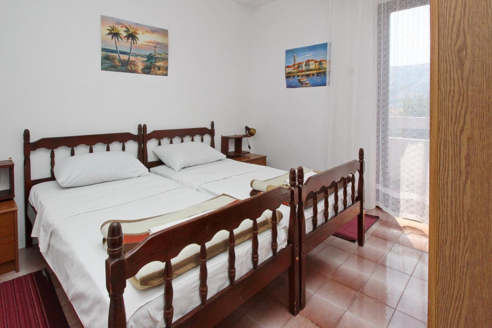 Apartments Teljega Baška Екстериор снимка